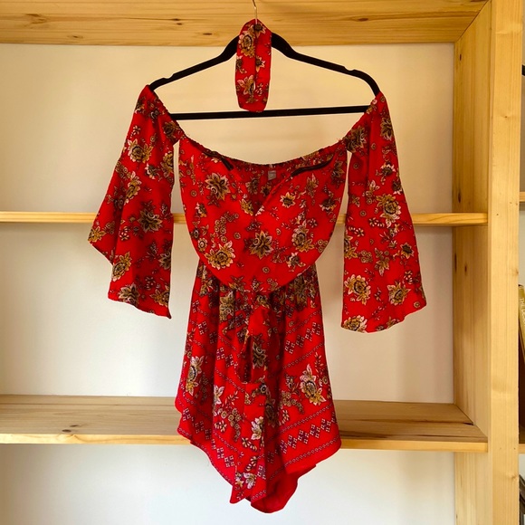 Cute Romper w/ matching Choker - Picture 1 of 3